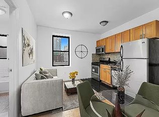 101 Delancey St #1F, New York, NY 10002