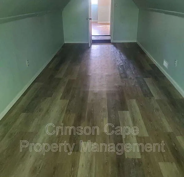 108 Grove St #2 — Photo 14