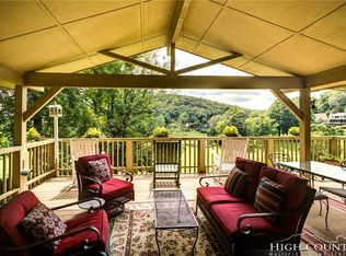 722 Azalea Dr, Newland, NC 28657