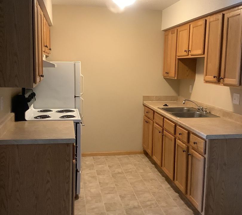 16301660 F Ave NW Apartment Rentals Cedar Rapids, IA Zillow