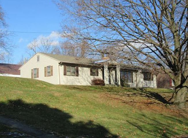 2nd image of 310 Vine St