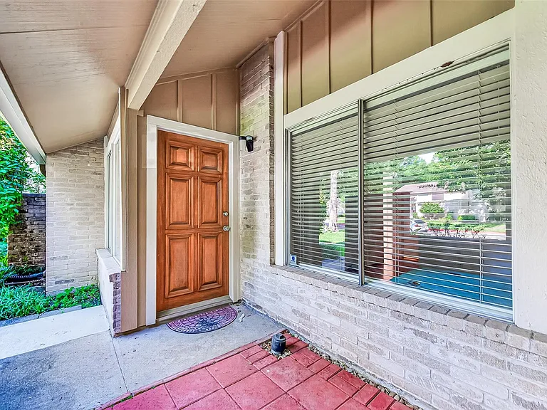 11677 Village Place Dr — Photo 5