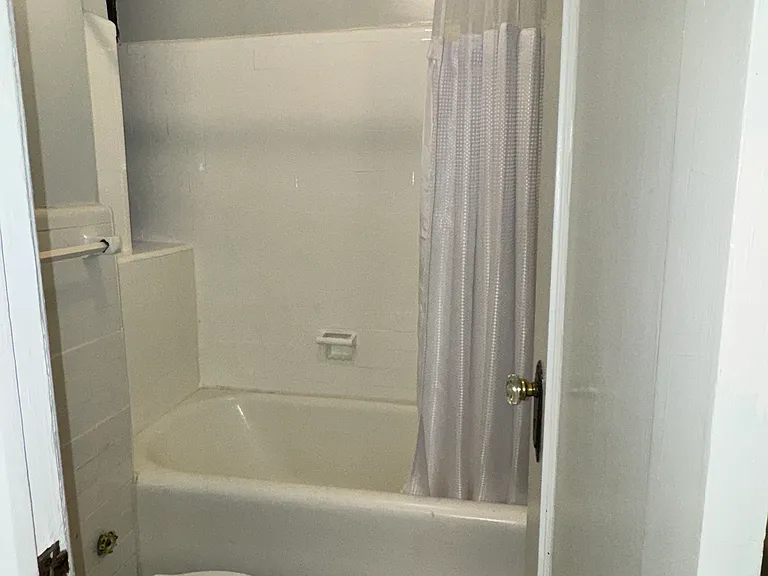 22 Grove St #1F — Photo 13