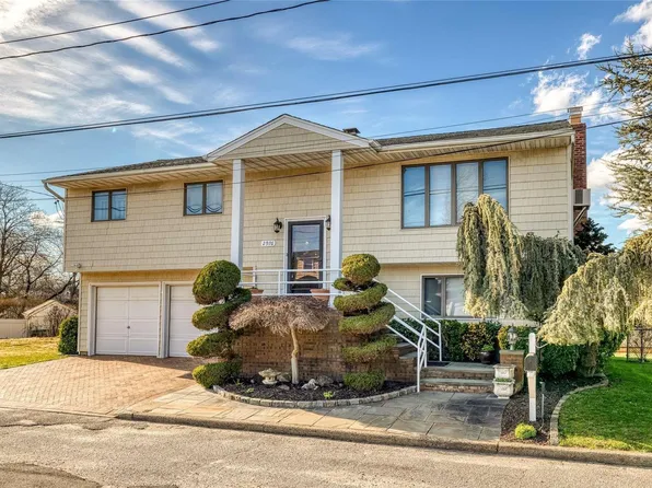 2976 Stevens Court, Oceanside, NY 11572