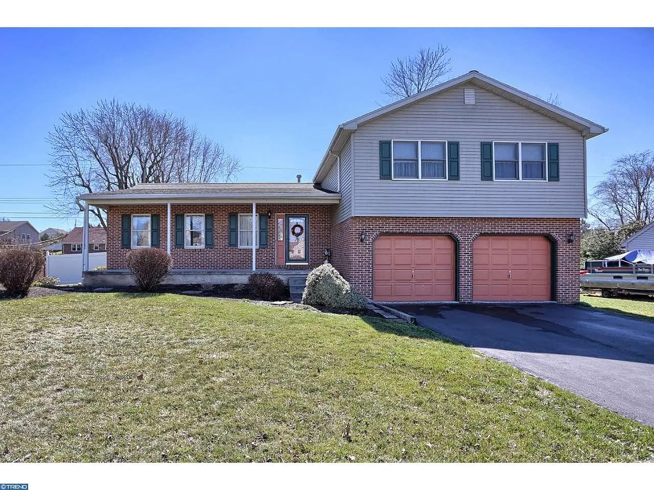 1030 Boeshore Cir photo 1