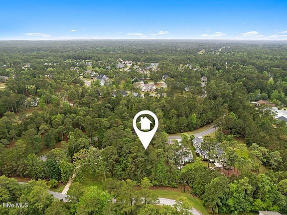5th image of 310 Bay Hill Court