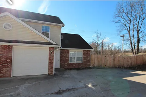 1301 Robert Ray Dr Photo 1