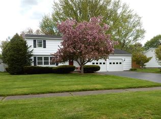 119 Laurelwood Dr, Rochester, NY 14626