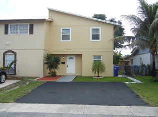 7952 SW 6th St, North Lauderdale, FL 33068