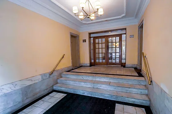 Sold by Prime NYC | media 6