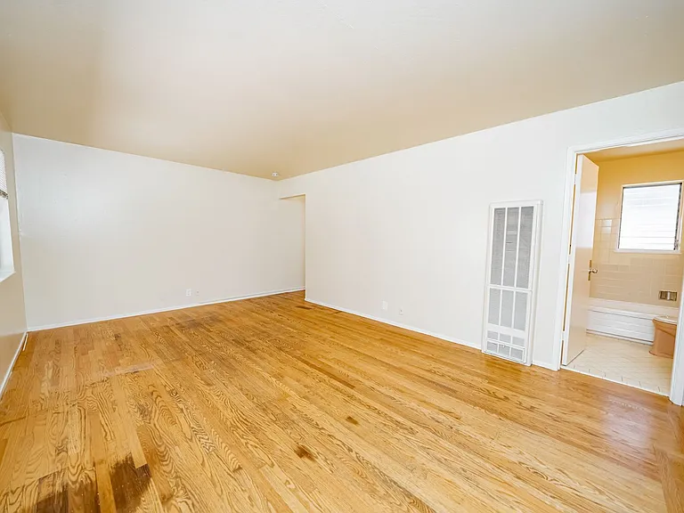 354 Vernon Street — Photo 5
