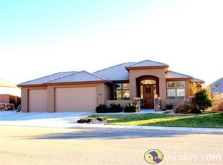 884 E Silver Shadows Dr, Washington, UT 84780