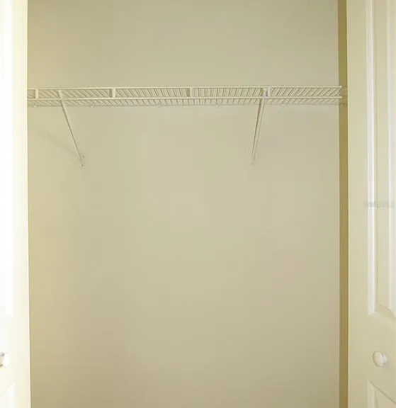 9427 Hunters Pond Dr — Photo 22