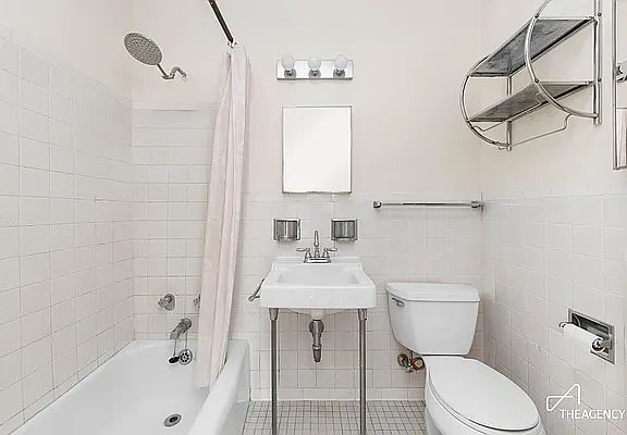 4th image of 372 Central Park W APT 18T