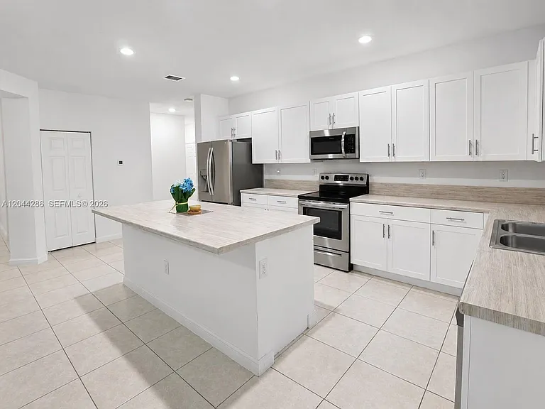 22886 SW 128th Pl — Photo 14