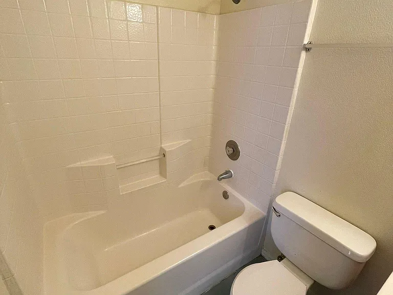 116 E Cactus St — Photo 11