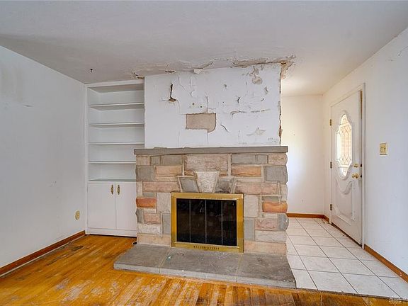 5th image of 901 Lawnwood Ave
