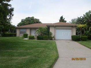 8703 50th Ave W, Bradenton, FL 34210