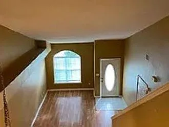 3 bed, 2.5 bath, 1603 sqft, $2,100 — Photo 3