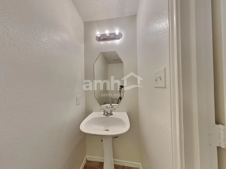 10308 Oak Branch Ln — Photo 7