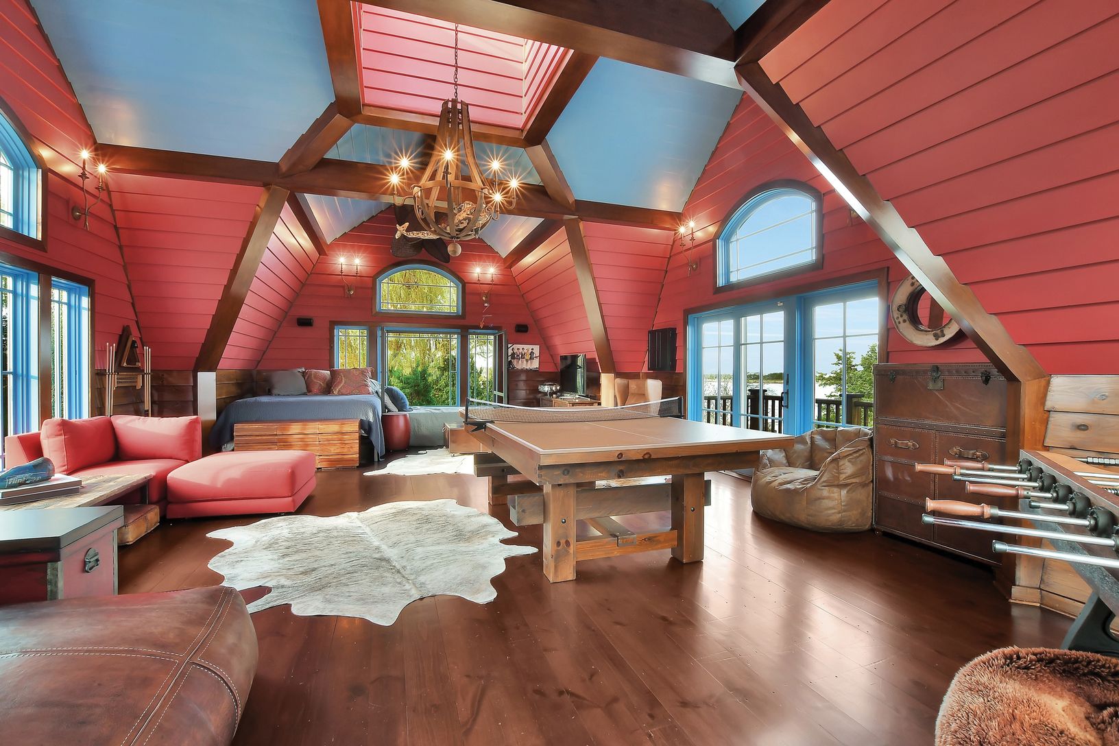 10 Lari Lane, Shelter Island - Bumblebee Manor - Pool House Recreation Room