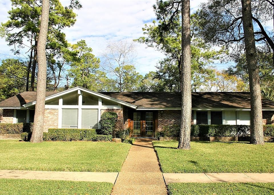 2nd image of 12314 Cobblestone Dr