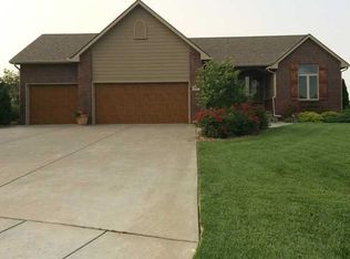 400 Sienna Dr, Rose Hill, KS 67133