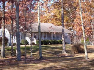 2031 Fed Phillips Rd, Oneida, TN 37841