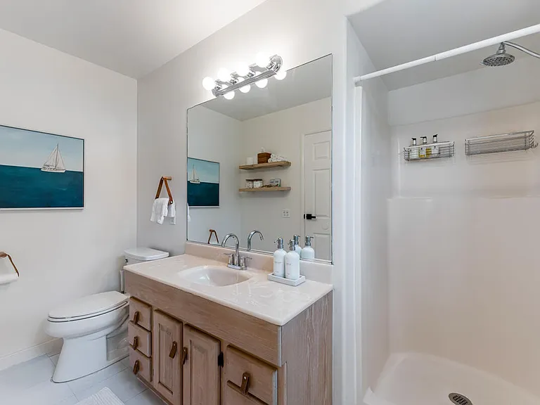 3175 Serena Ave #B — Photo 15
