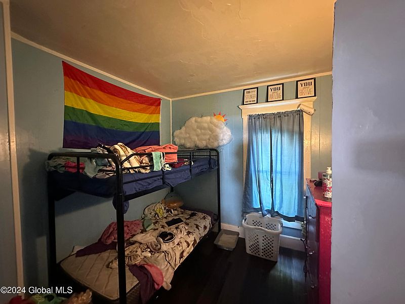 5th image of 49 Montgomery Street