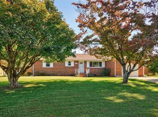 928 Old Homestead Ln, Virginia Beach, VA 23464