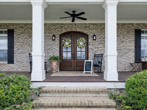 2nd image of 3631/3635 Louisville Rd