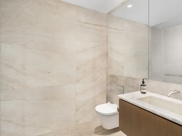 500 West 18th Street image 14 of 26