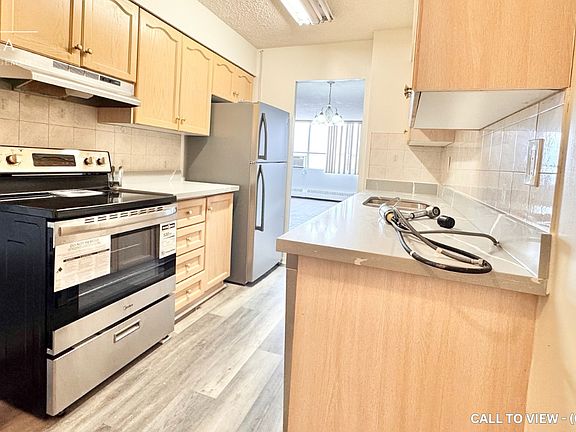 4th image of 25 Sunrise Ave #812