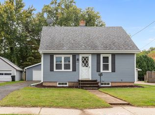 1001 W Bell Ave, Appleton, WI 54914