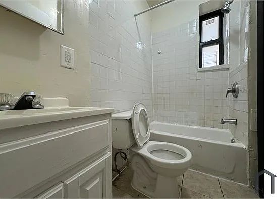 531 E 22nd St #1C — Photo 4