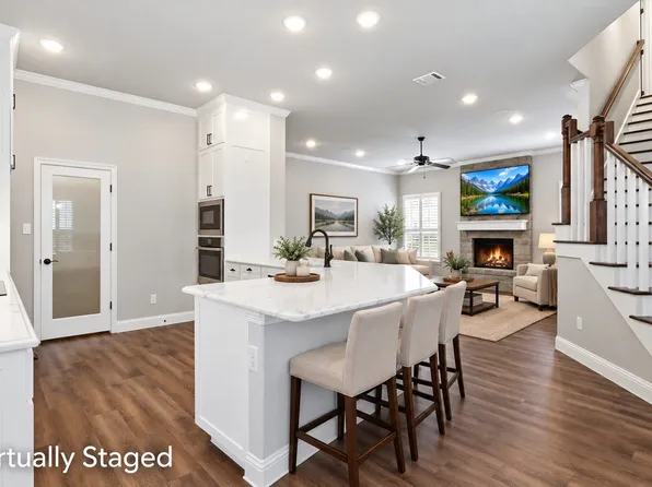 608 Joy Ct, Burleson, TX 76028