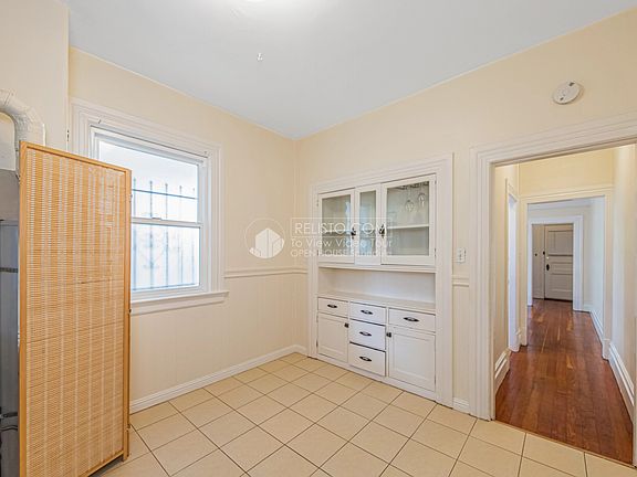 5th image of 410 Broderick St