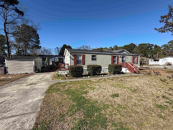 3rd image of 884 Hilander Dr.
