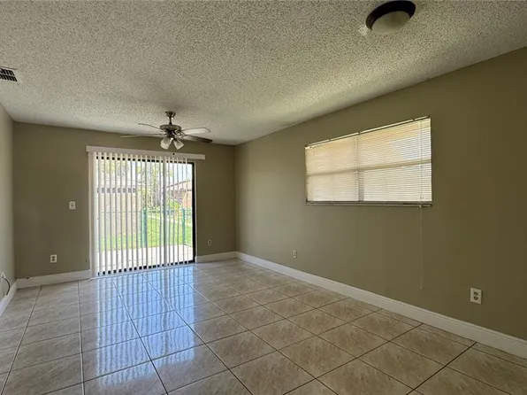 2326 Saint Marteen Ct, Kissimmee, FL 34741