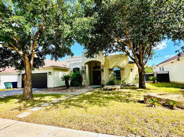 195 Lake Carnegie Ct, Laredo, TX 78041