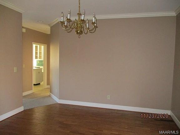 5th image of 6929 Fox Creek Ct