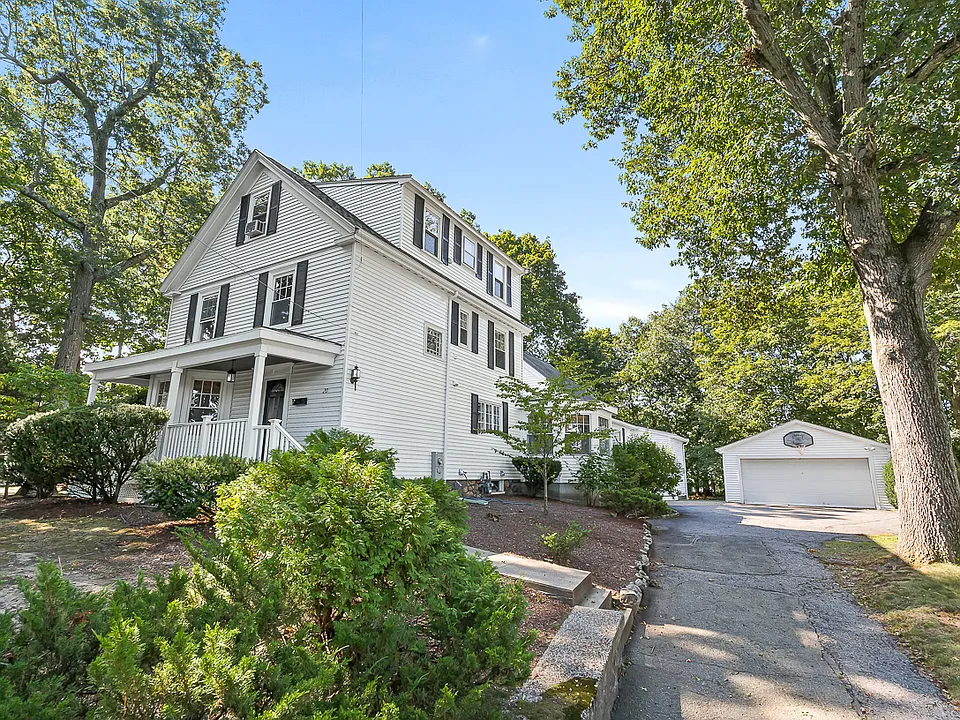 20 Donizetti St