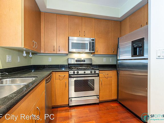 5th image of 851 Van Ness Ave