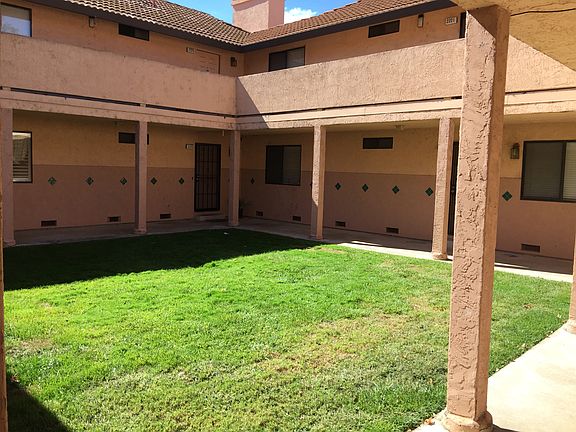 5th image of 2219 Renwick Ln