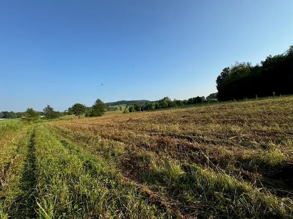 380 Farmer Rd, Cave City, KY 42127