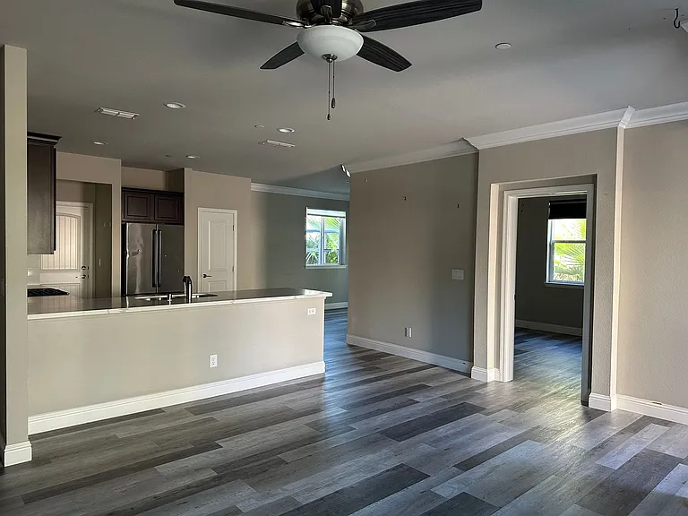 862 Congaree Ln — Photo 2