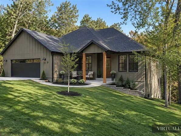 9 Cawood Dr, Bella Vista, AR 72714