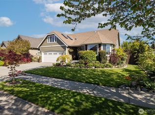 814 N Park St, Lynden, WA 98264