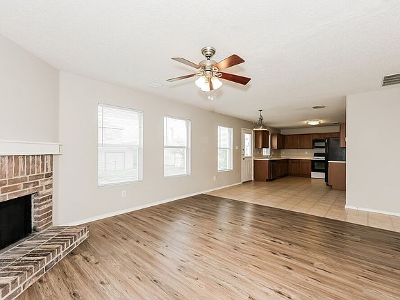 5th image of 4049 Golden Horn Ln